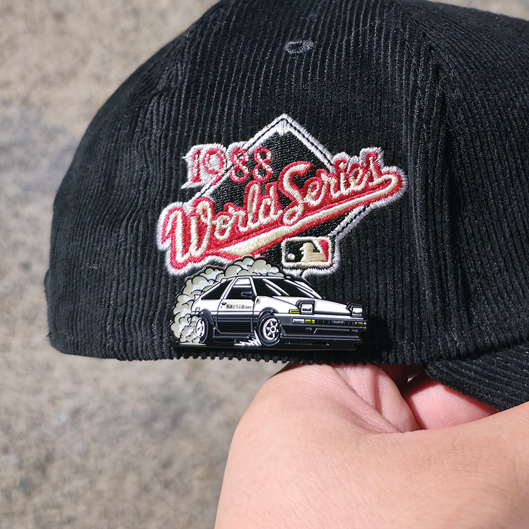 Japanese anime car pin
